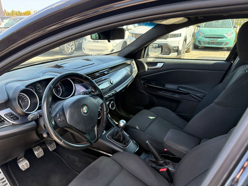 Alfa Romeo Giulietta usata a Macerata (10)