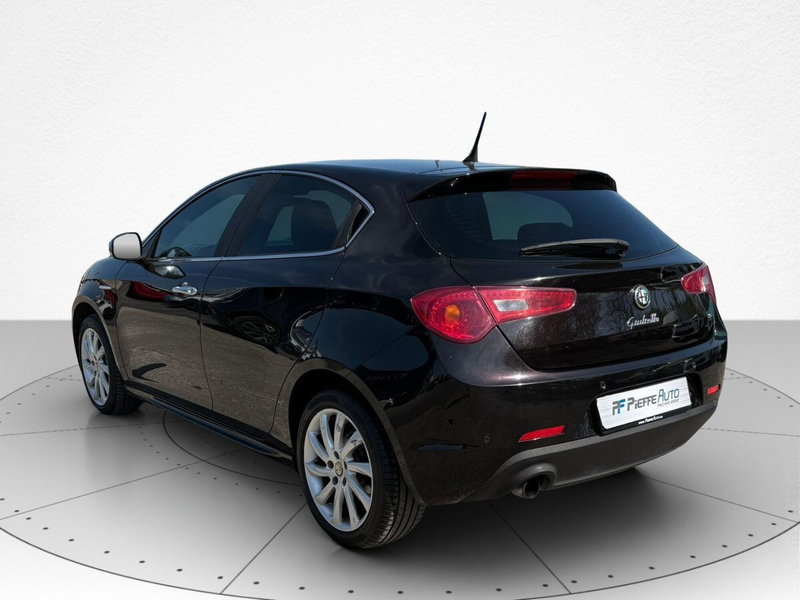 Alfa Romeo Giulietta usata a Macerata (2)