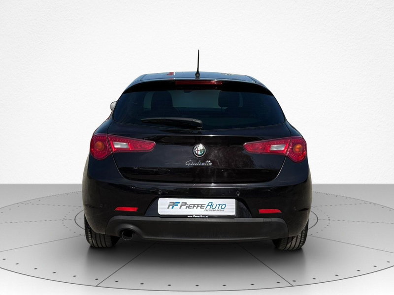 Alfa Romeo Giulietta usata a Macerata (8)