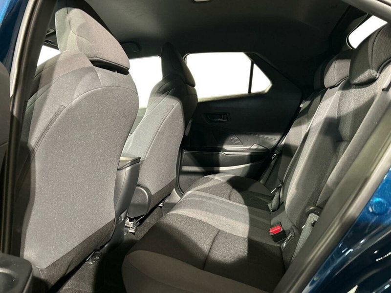 Toyota Toyota C-HR usata a Lecco (11)