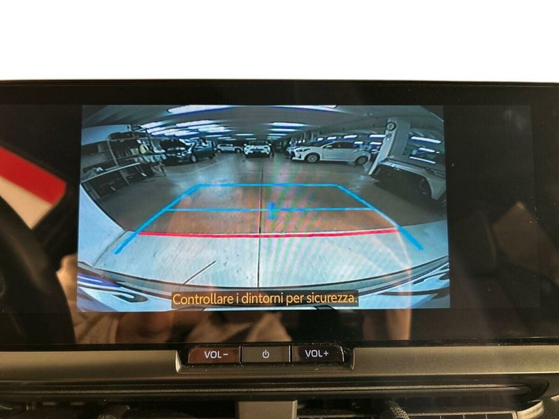 Toyota Toyota C-HR usata a Lecco (13)