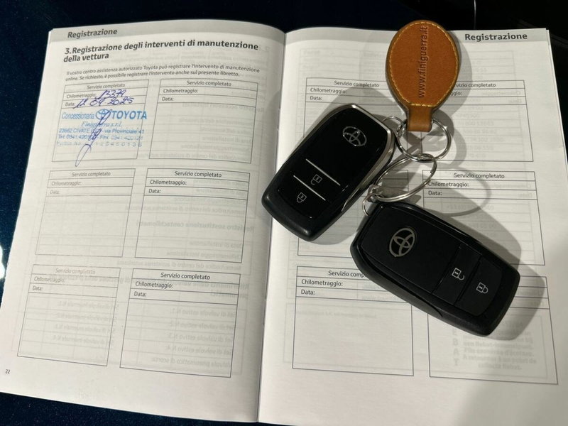 Toyota Toyota C-HR usata a Lecco (15)