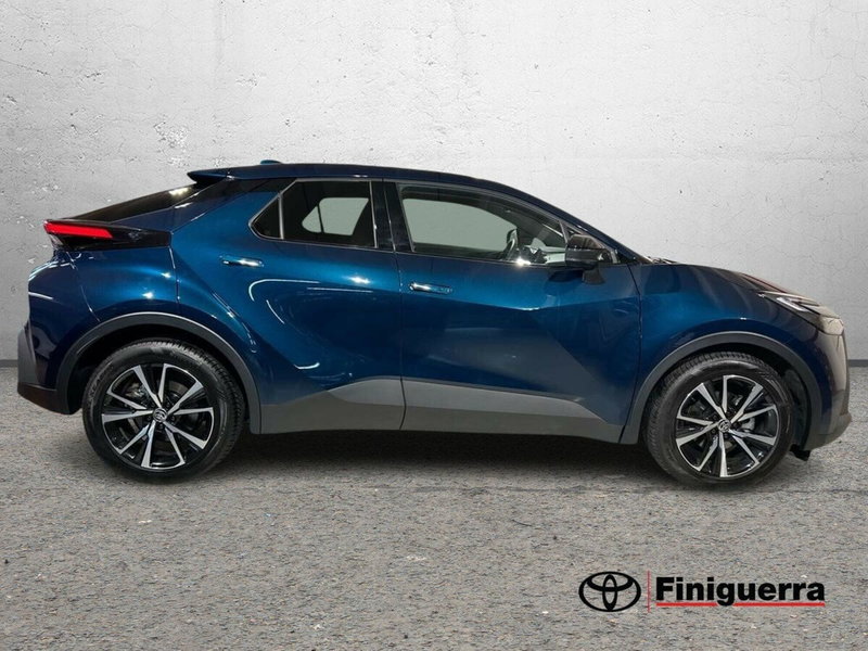 Toyota Toyota C-HR usata a Lecco (5)