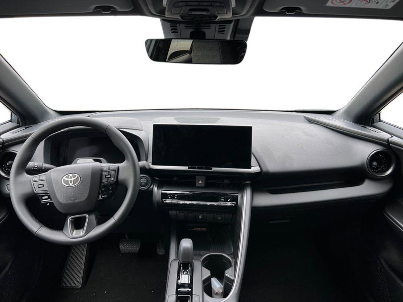 Toyota Toyota C-HR nuova a Lecco (8)