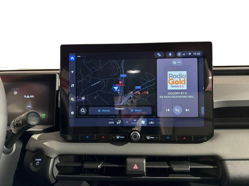 Toyota Rav4 nuova a Lecco (13)