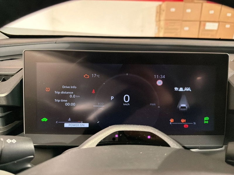 Toyota Rav4 nuova a Lecco (9)