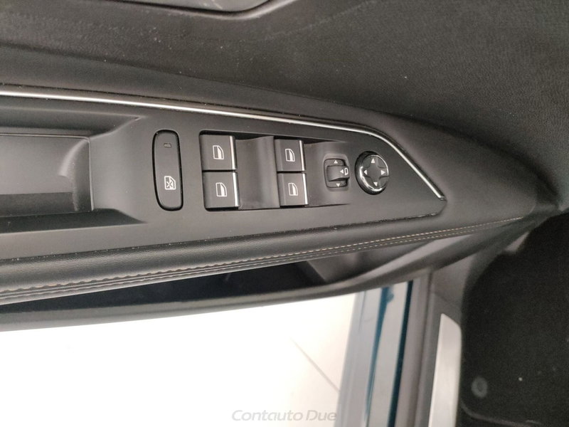 Peugeot 3008 usata a Caserta (20)