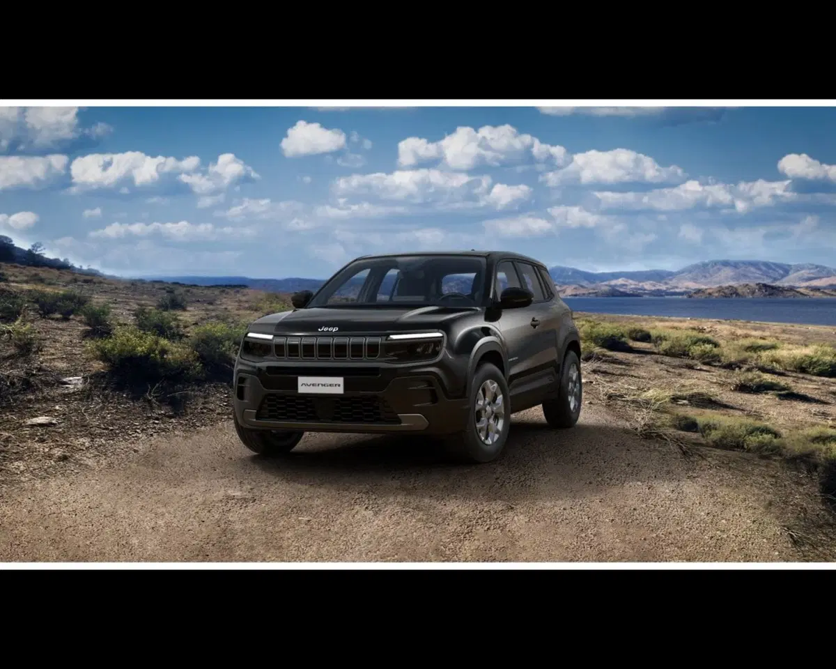 Jeep Avenger nuova a Torino
