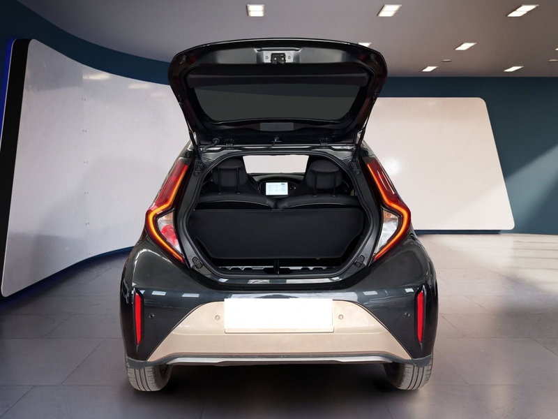Toyota Aygo X usata a Torino (7)