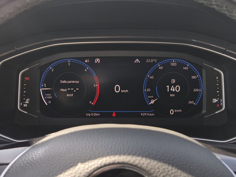 Volkswagen T-Roc usata  (14)