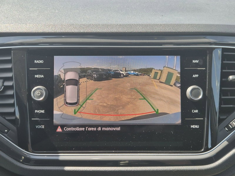 Volkswagen T-Roc usata  (15)