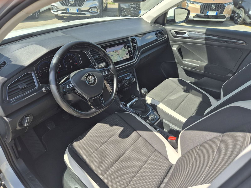 Volkswagen T-Roc usata  (6)