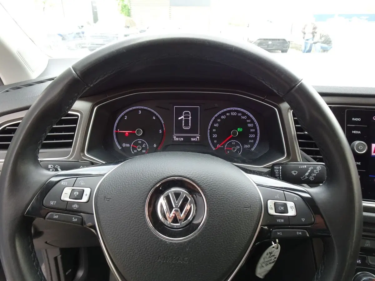 Volkswagen T-Roc usata a Padova (11)