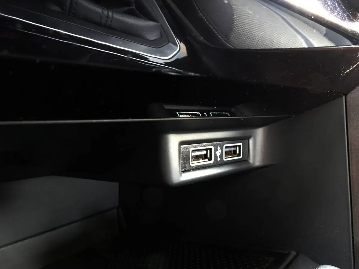 Volkswagen T-Roc usata a Padova (18)