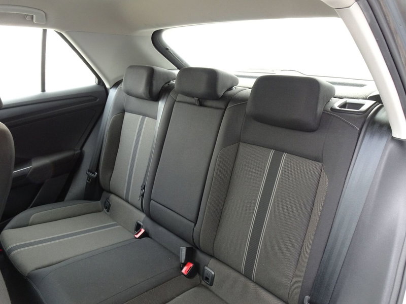 Volkswagen T-Roc usata a Padova (9)