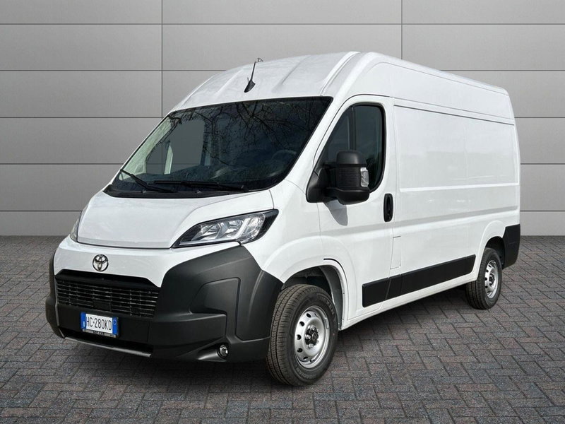 Toyota Proace Max Furgone nuova a Milano