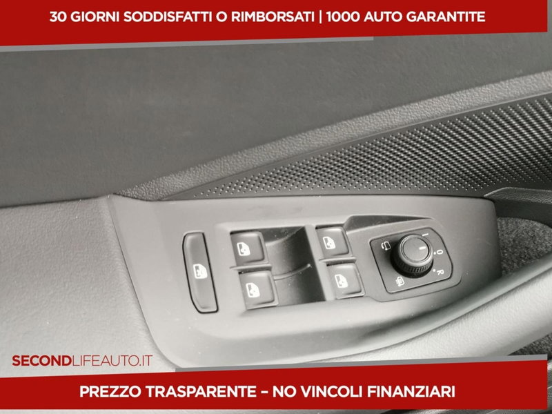 Volkswagen Passat nuova a Chieti (14)