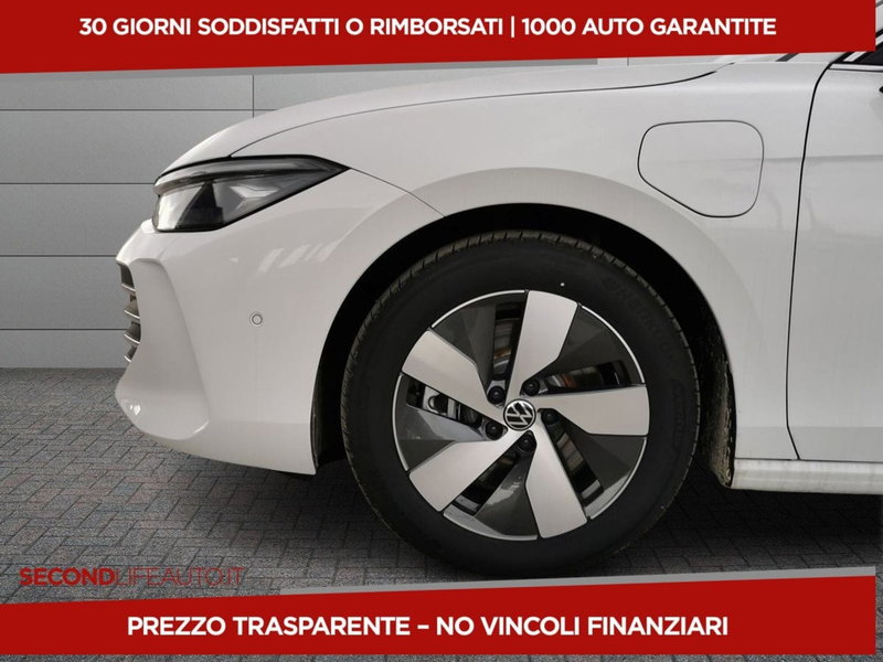 Volkswagen Passat nuova a Chieti (5)