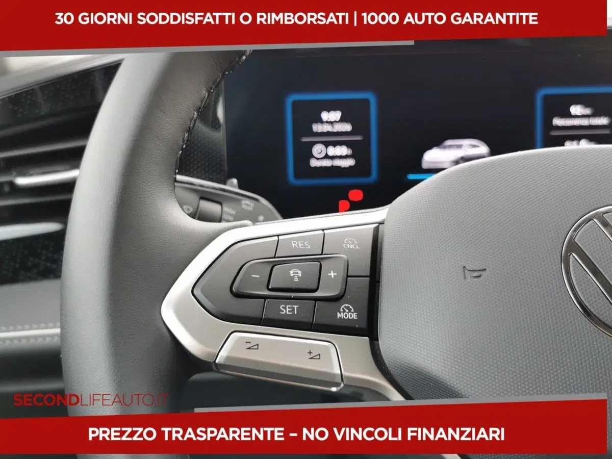 Volkswagen Passat nuova a Chieti (8)