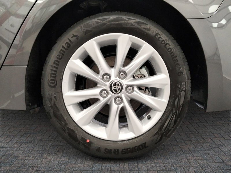 Toyota Corolla Touring Sports nuova a Roma (14)