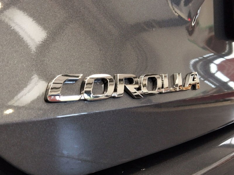 Toyota Corolla Touring Sports nuova a Roma (15)