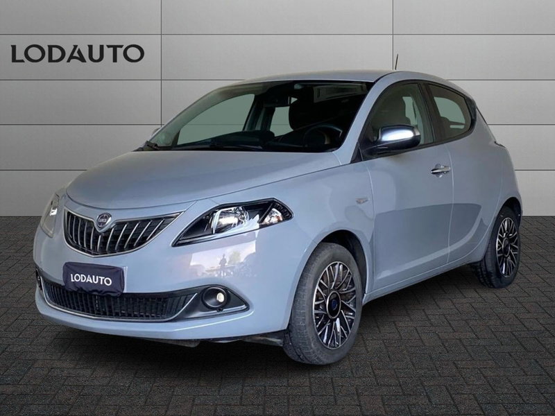 Lancia Ypsilon usata a Bergamo