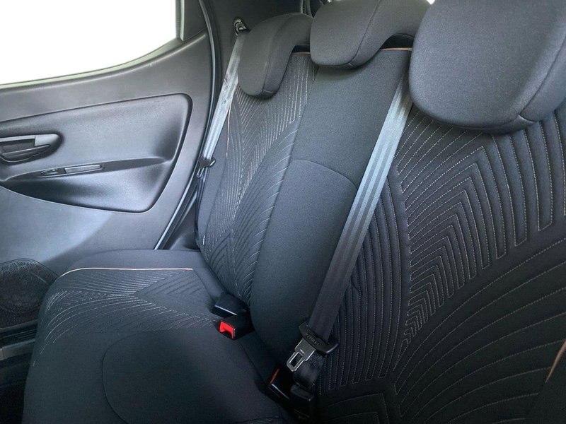 Lancia Ypsilon usata a Bergamo (16)