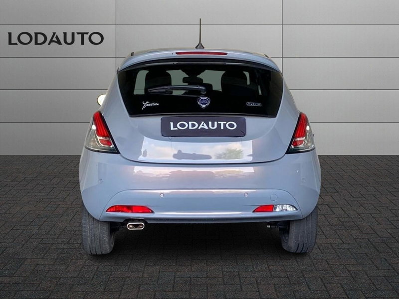 Lancia Ypsilon usata a Bergamo (4)