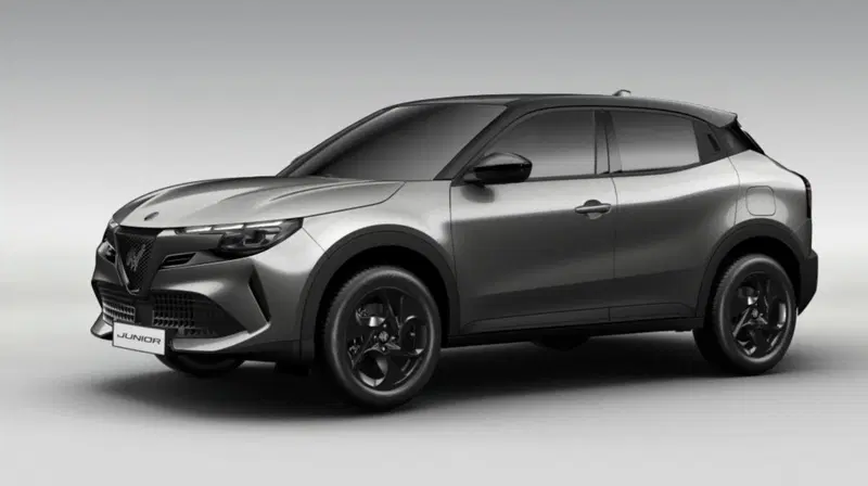 Alfa Romeo Junior nuova a Siena