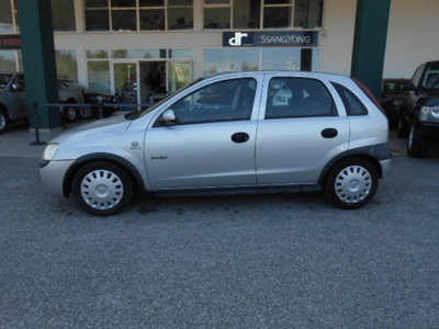 Opel Corsa 1.7 16V DI cat 5 porte Comfort del 2002 usata a Pordenone