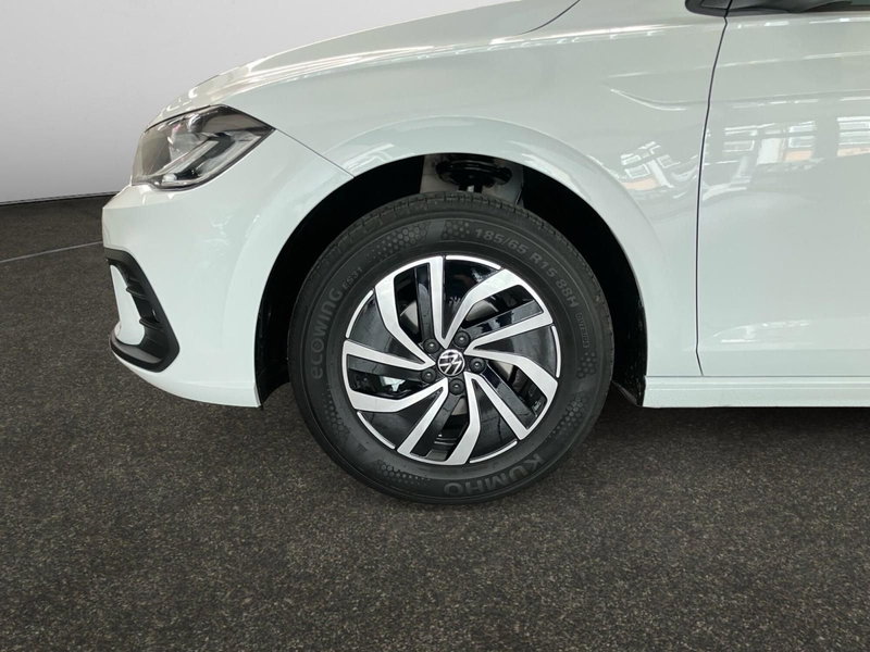 Volkswagen Polo nuova a Bologna (11)