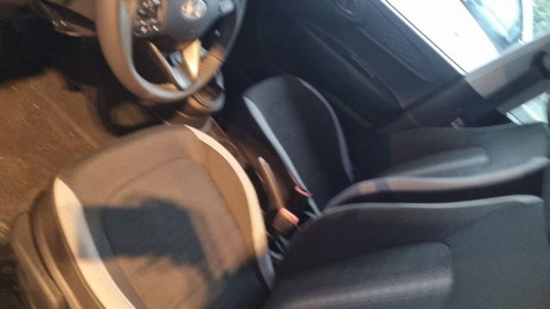 Hyundai i10 nuova a Savona (5)