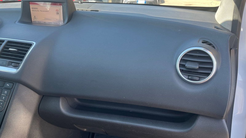 Opel Meriva usata a Parma (19)