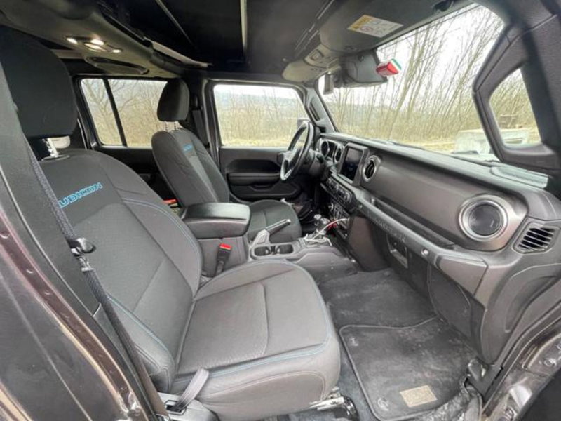 Jeep Wrangler Unlimited usata a Savona (12)