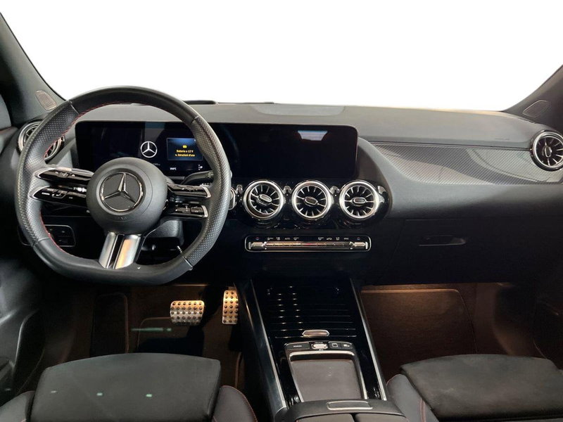 Mercedes-Benz GLA SUV usata a Bari (8)