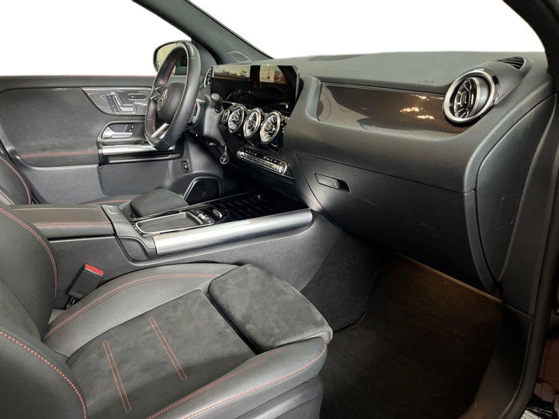 Mercedes-Benz GLA SUV usata a Bari (9)