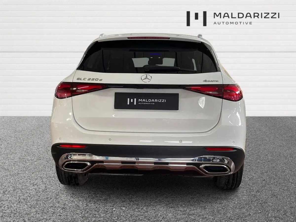 Mercedes-Benz GLC SUV usata a Bari (3)