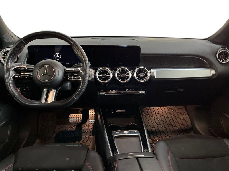 Mercedes-Benz GLB usata a Bari (8)