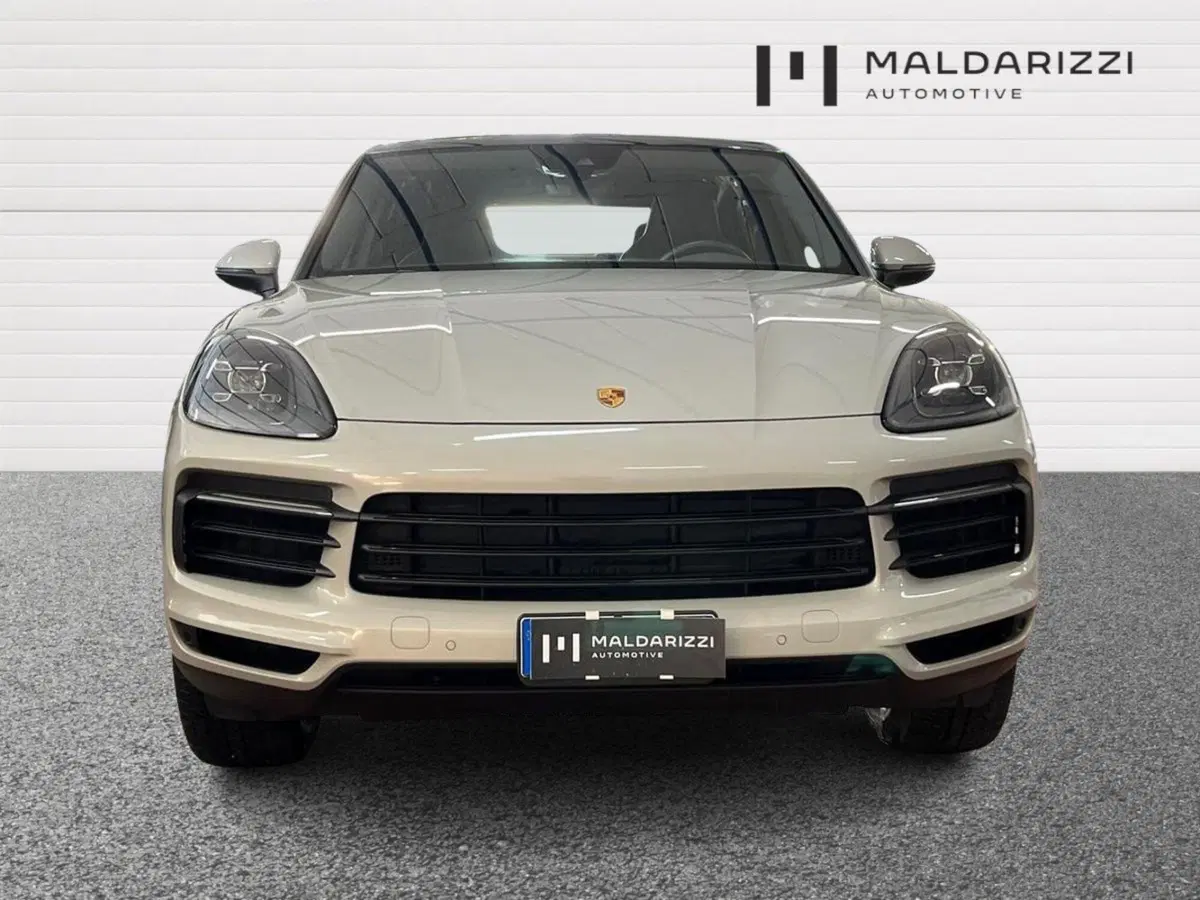 Porsche Cayenne usata a Bari (2)