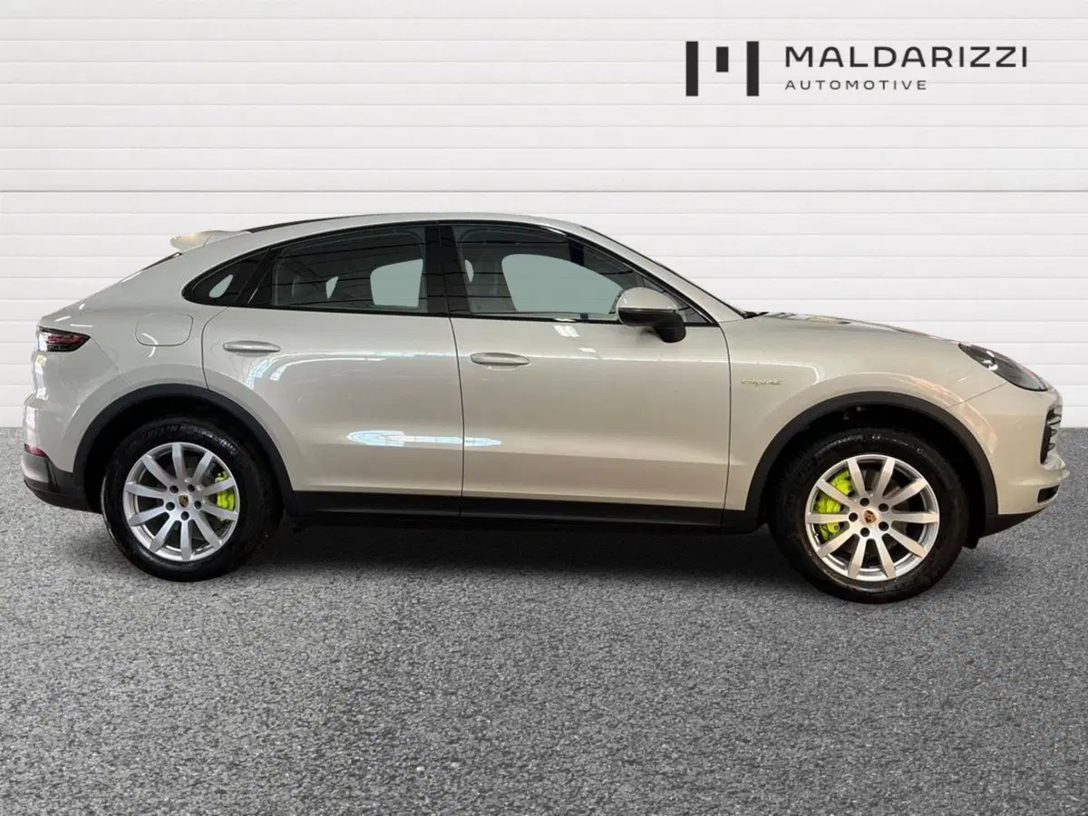 Porsche Cayenne usata a Bari (5)