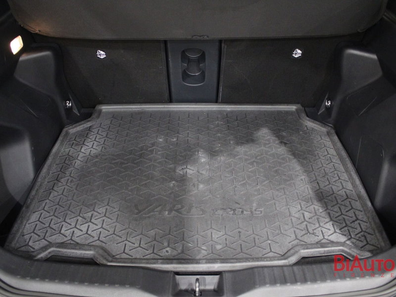 Toyota Yaris Cross usata a Firenze (9)