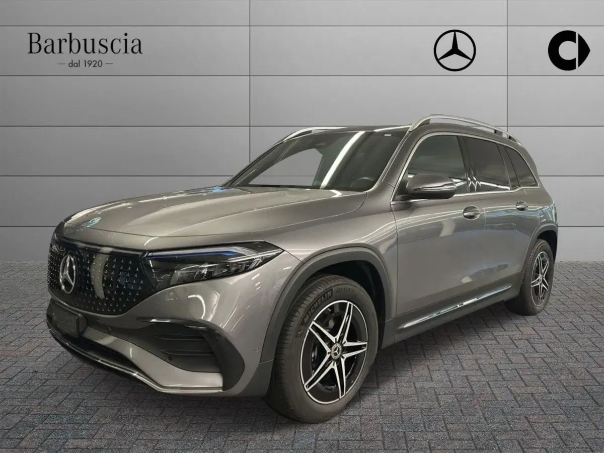 Mercedes-Benz EQB usata a Pescara