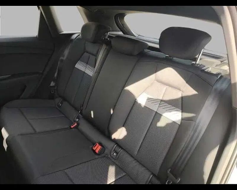 Audi Q4 usata a Roma (13)