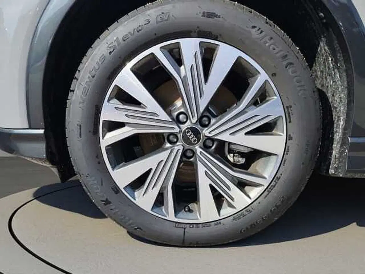Audi Q4 Sportback usata a Roma (7)