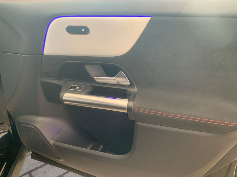 Mercedes-Benz GLA SUV usata a Cosenza (17)