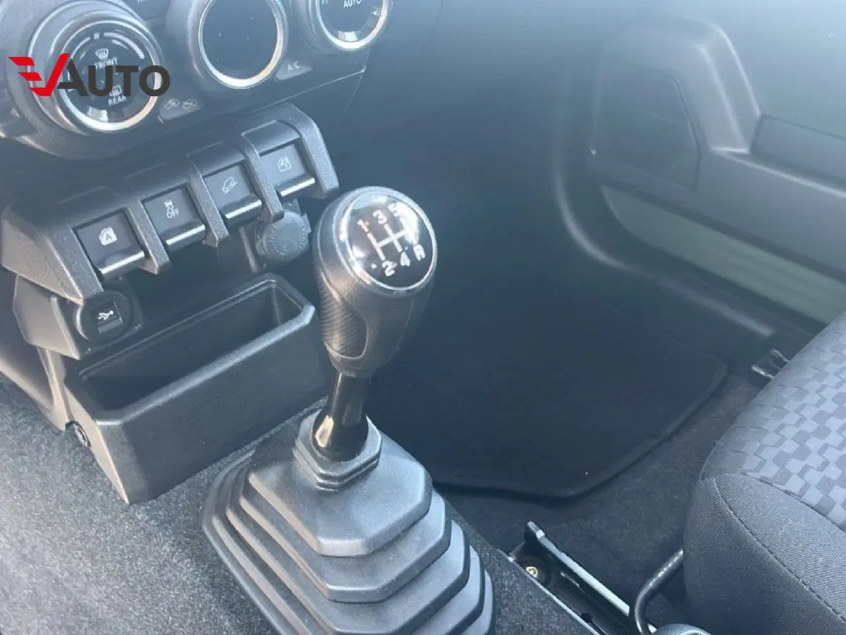 Suzuki Jimny usata a Vercelli (8)