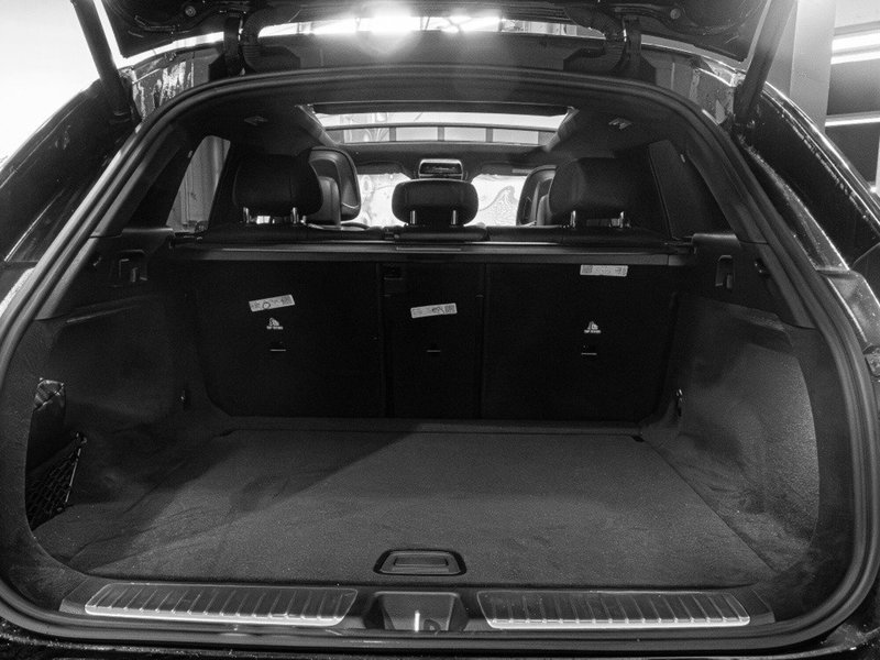 Mercedes-Benz EQE SUV nuova a Ancona (11)