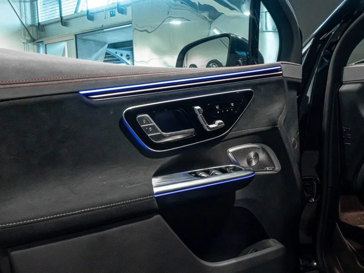 Mercedes-Benz EQE SUV nuova a Ancona (13)