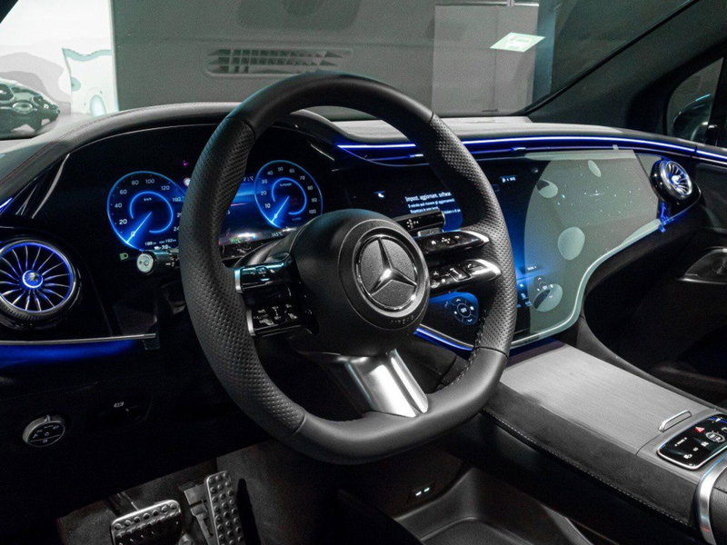 Mercedes-Benz EQE SUV nuova a Ancona (14)