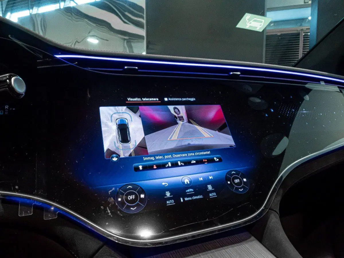Mercedes-Benz EQE SUV nuova a Ancona (18)